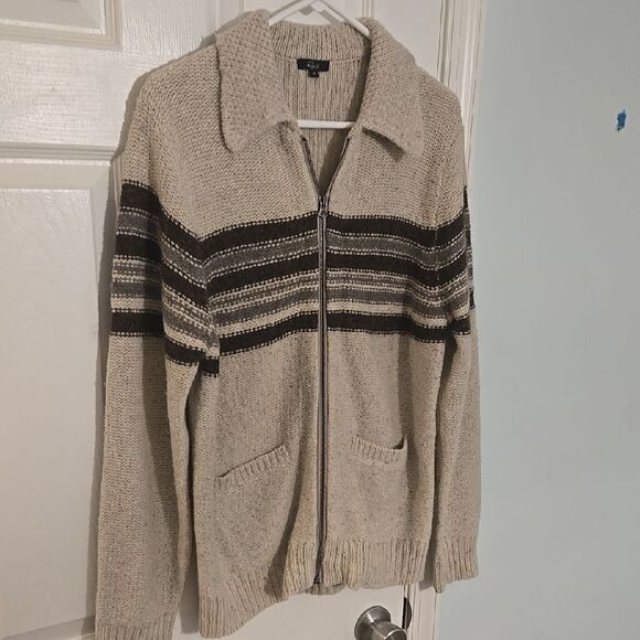 Men's Beige and Black Zip-Up Sweater - Picture 3 of 7